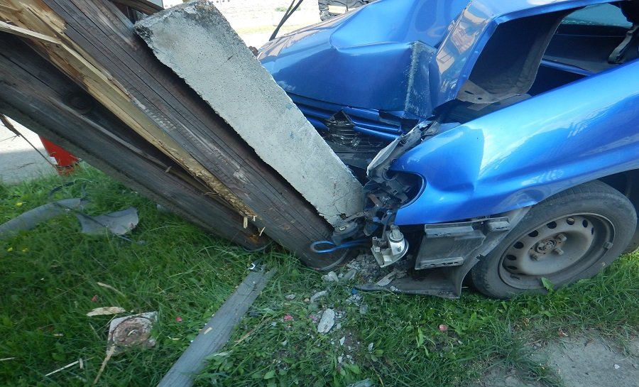 Dopravná nehoda 8. júna 2018 v obci Mokrance, foto 3