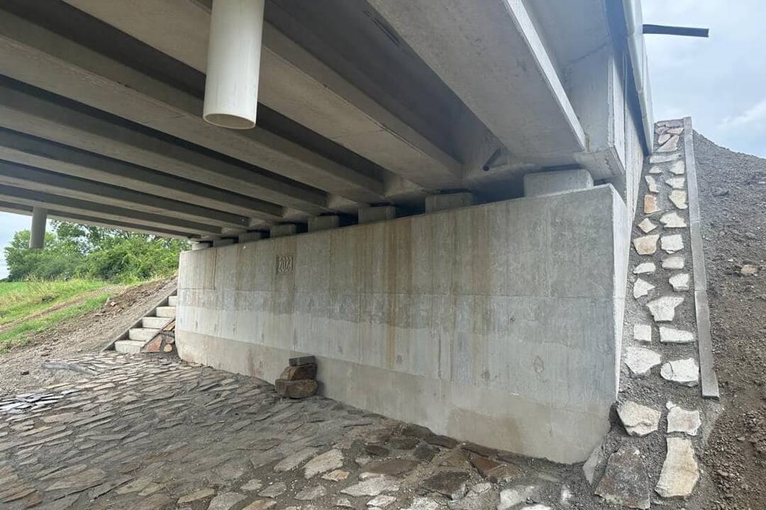 FOTO: Opravený most pred obcou Záhor, foto 10