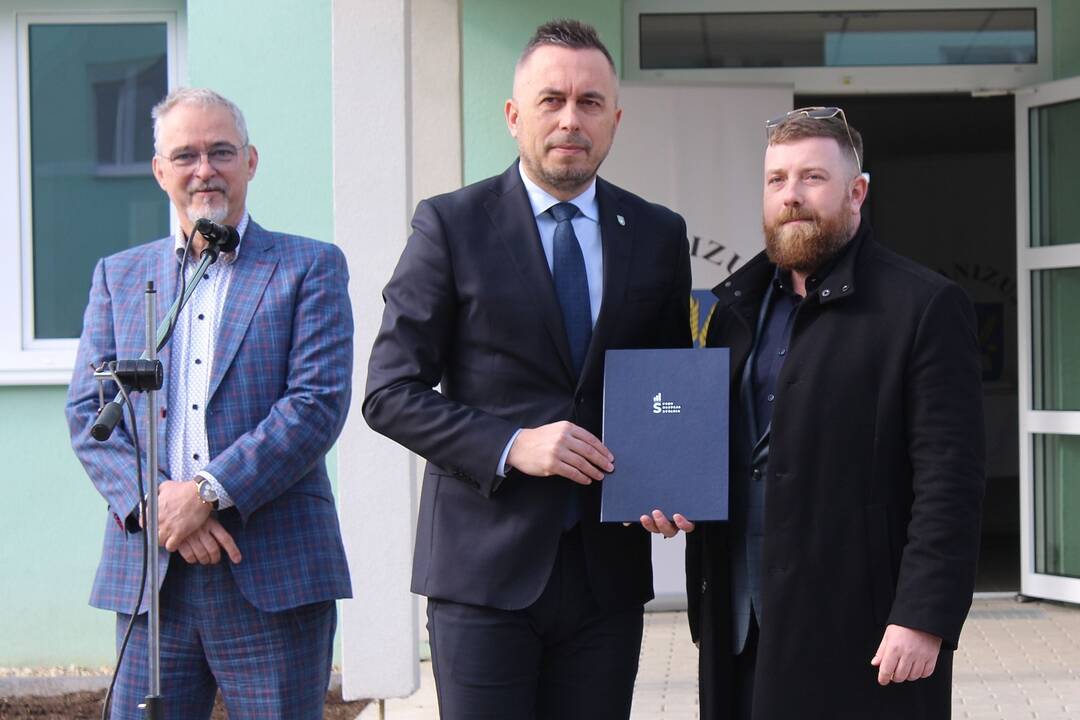 FOTO: V Trebišove postavili nové nájomné byty, foto 7