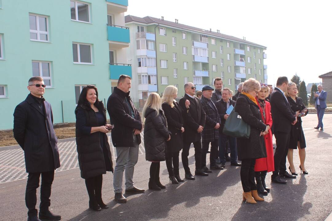 FOTO: V Trebišove postavili nové nájomné byty, foto 28