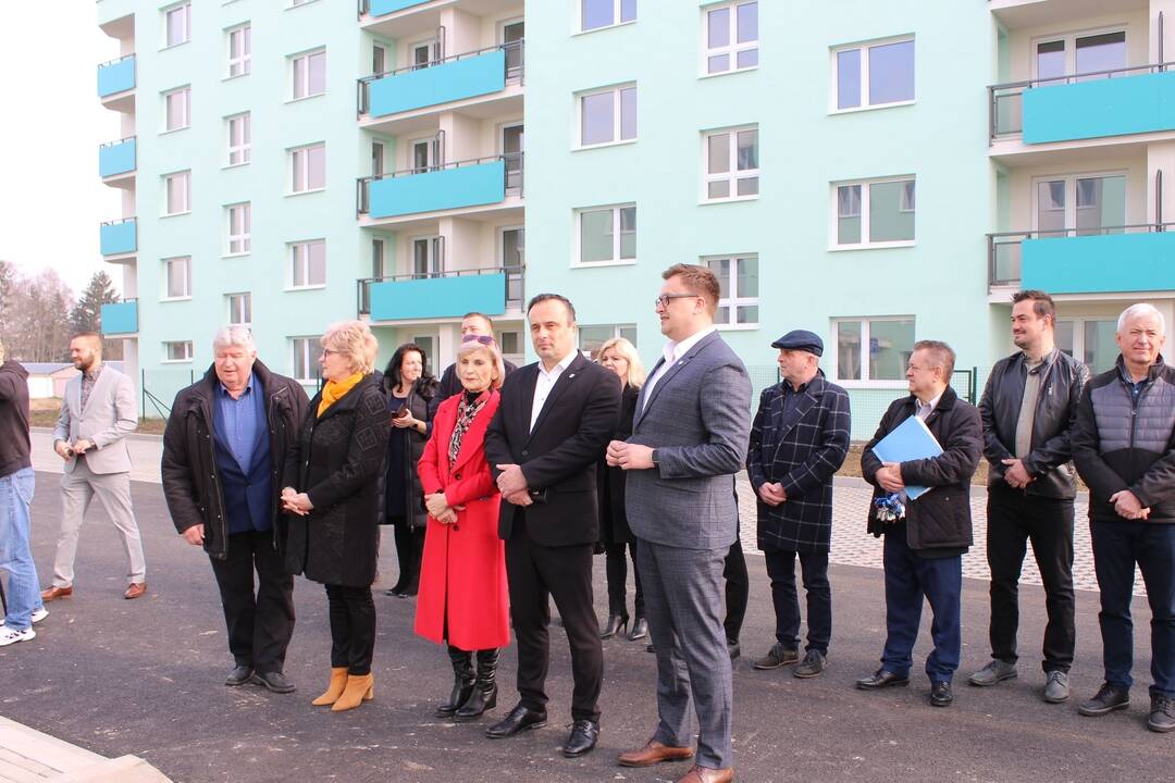 FOTO: V Trebišove postavili nové nájomné byty, foto 29