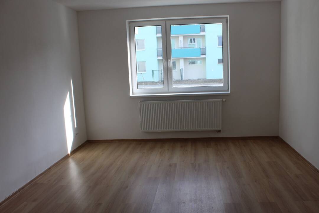 FOTO: V Trebišove postavili nové nájomné byty, foto 8