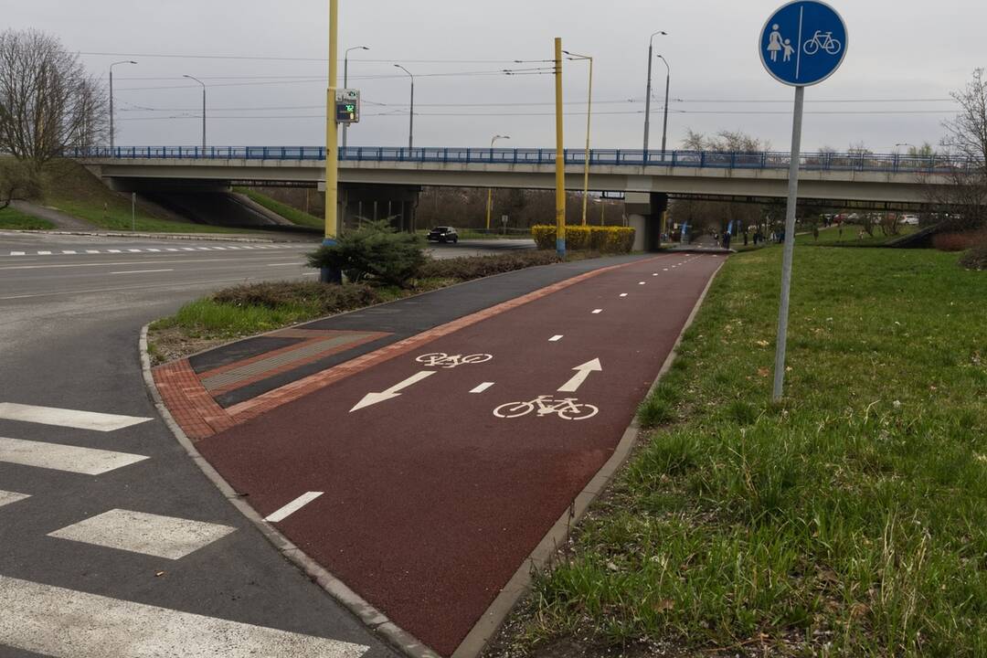 FOTO: Nový chodník pre cyklistov na sídlisku KVP, foto 6