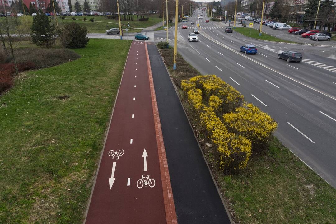 FOTO: Nový chodník pre cyklistov na sídlisku KVP, foto 7
