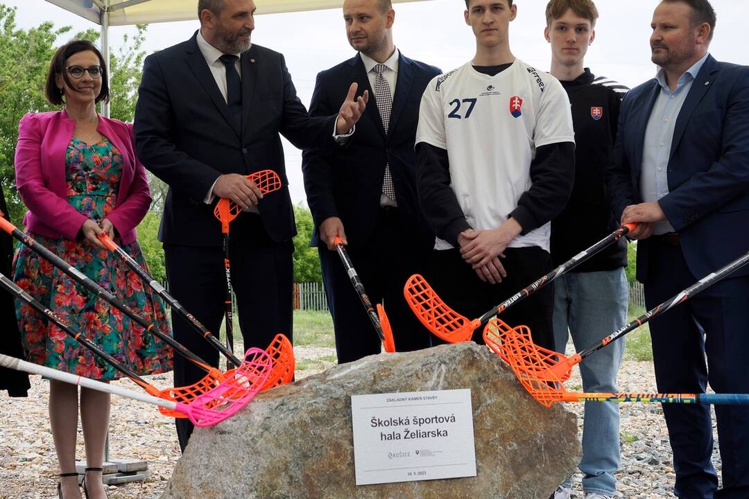 FOTO: Nová športová hala na Základnej a materskej škole Železiarskej 4 v Košiciach, foto 8