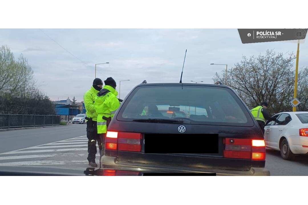 FOTO: Policajná akcia v Dobšinej a na Sídlisku KVP, foto 2