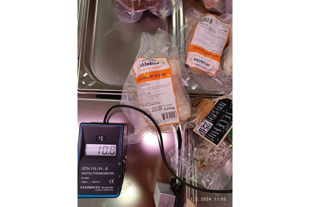 FOTO: Pleseň, exkrementy od hlodavcov aj potraviny po záruke. Toto sú najčastejšie nedostatky prevádzok, foto 13