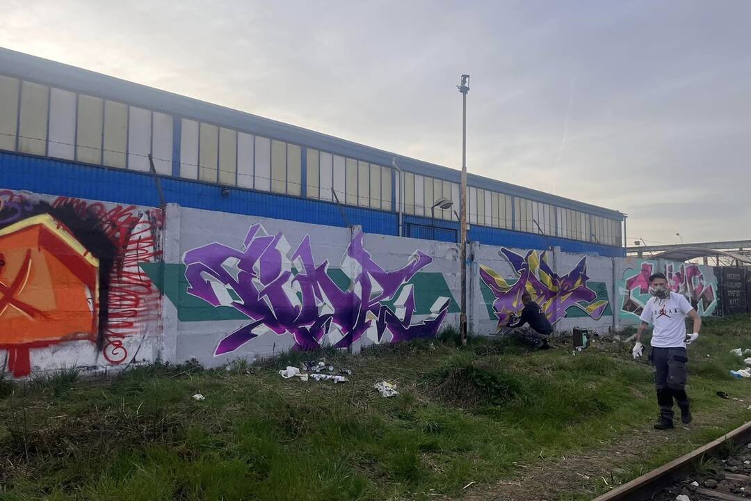 FOTO: Na Juhu vznikla ďalšia graffiti stena, foto 11