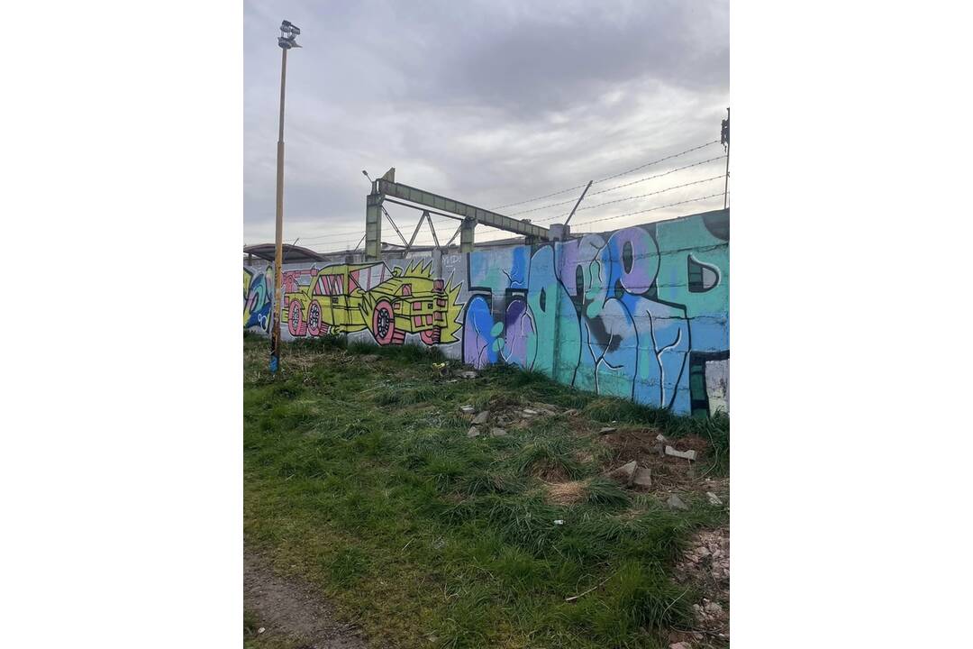 FOTO: Na Juhu vznikla ďalšia graffiti stena, foto 15