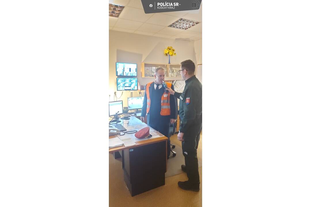 FOTO: Železniční policajti dávali „fúkať“ rušňovodičom, foto 1