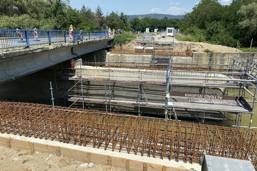 FOTO: Práce na moste cez nápustný kanál za Zemplínsku Šíravu, foto 3