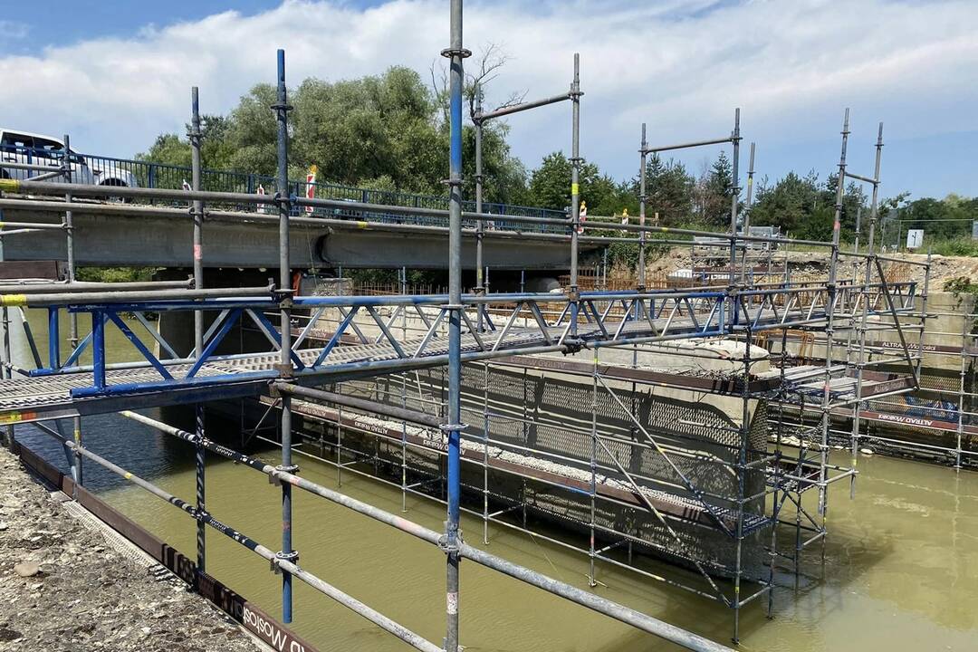 FOTO: Práce na moste cez nápustný kanál za Zemplínsku Šíravu, foto 6