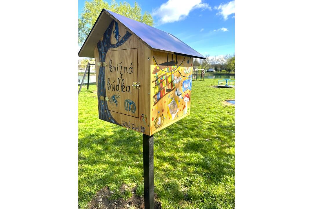 FOTO: Nové knižné búdky v Michalovciach, foto 6