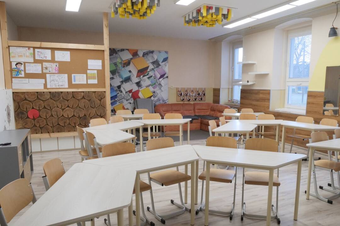 FOTO: Žiaci z Michalovies sa učia v triedach budúcnosti, foto 12