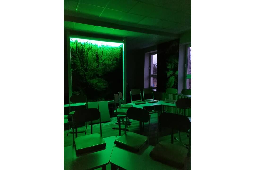 FOTO: Žiaci z Michalovies sa učia v triedach budúcnosti, foto 13