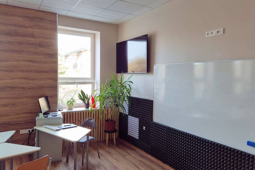 FOTO: Žiaci z Michalovies sa učia v triedach budúcnosti, foto 20