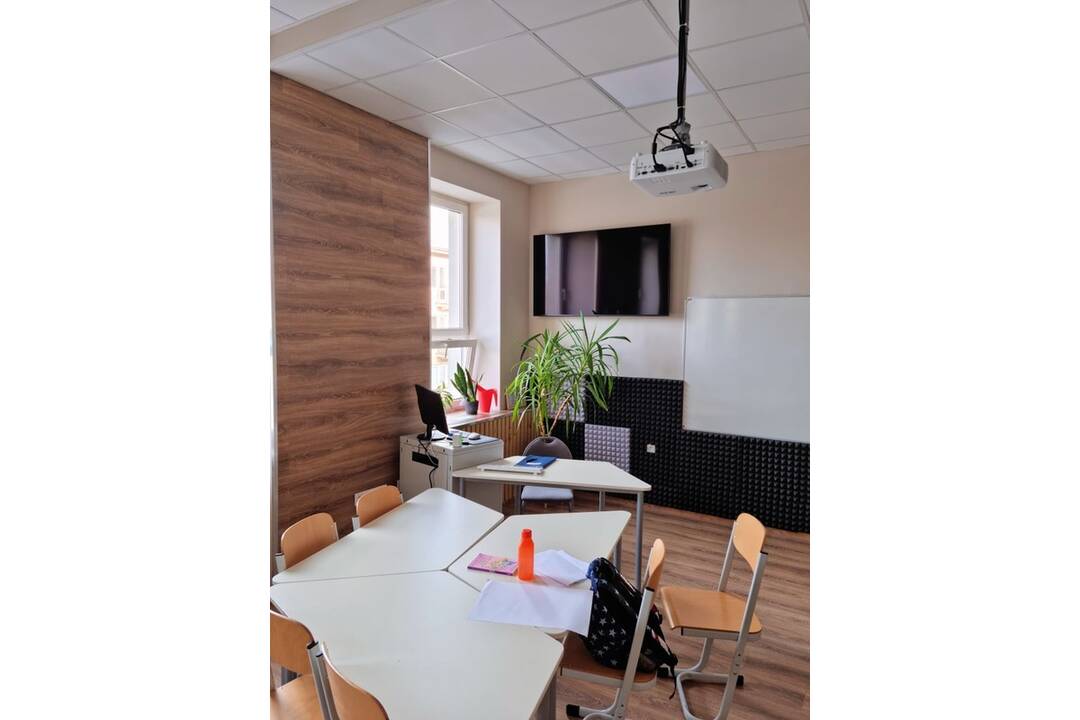 FOTO: Žiaci z Michalovies sa učia v triedach budúcnosti, foto 22