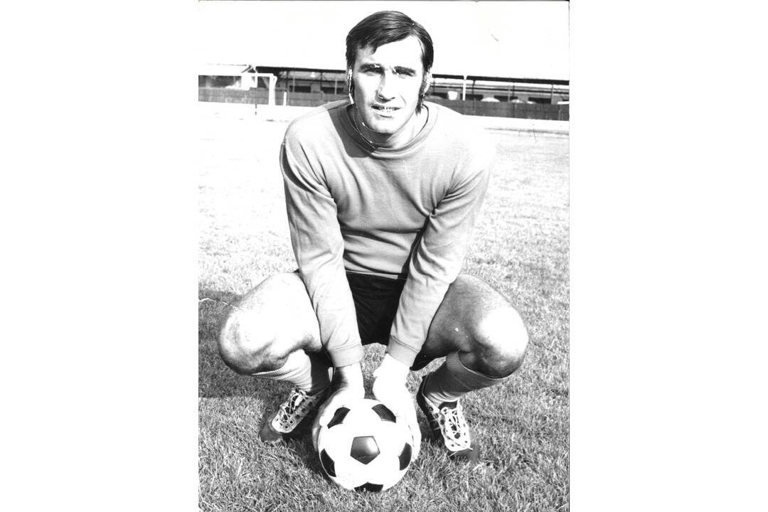 FOTO: Anton Flešár dlhé roky obliekal dres FC Lokomotíva Košice, foto 24