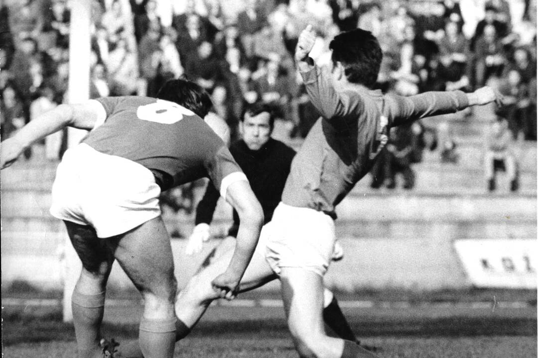 FOTO: Anton Flešár dlhé roky obliekal dres FC Lokomotíva Košice, foto 25