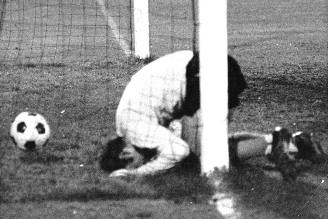 FOTO: Anton Flešár dlhé roky obliekal dres FC Lokomotíva Košice, foto 26