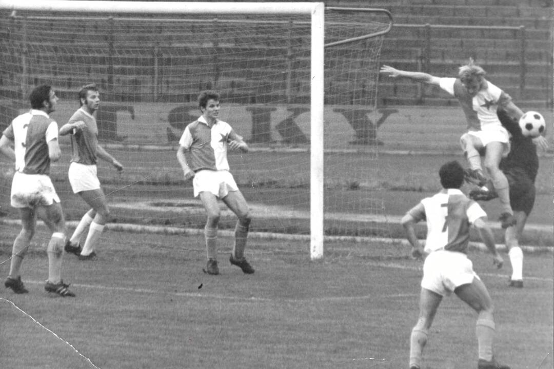 FOTO: Anton Flešár dlhé roky obliekal dres FC Lokomotíva Košice, foto 28