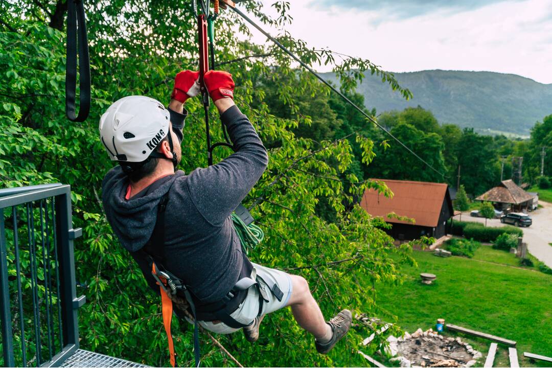 FOTO: V Košickom kraji otvorili lanovú dráhu Zipline Gombasek, foto 5