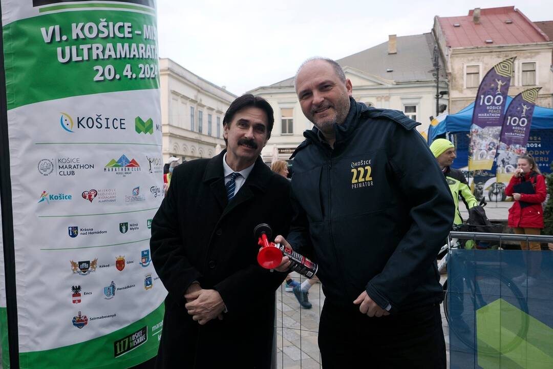 FOTO: Vyše 600 bežcov si odbehlo ultramaratón z Košíc do Miskolca, foto 4