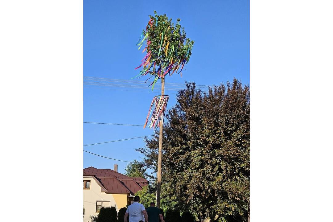 FOTO: Máje zdobia obce a mestá v celom Košickom kraji, foto 7