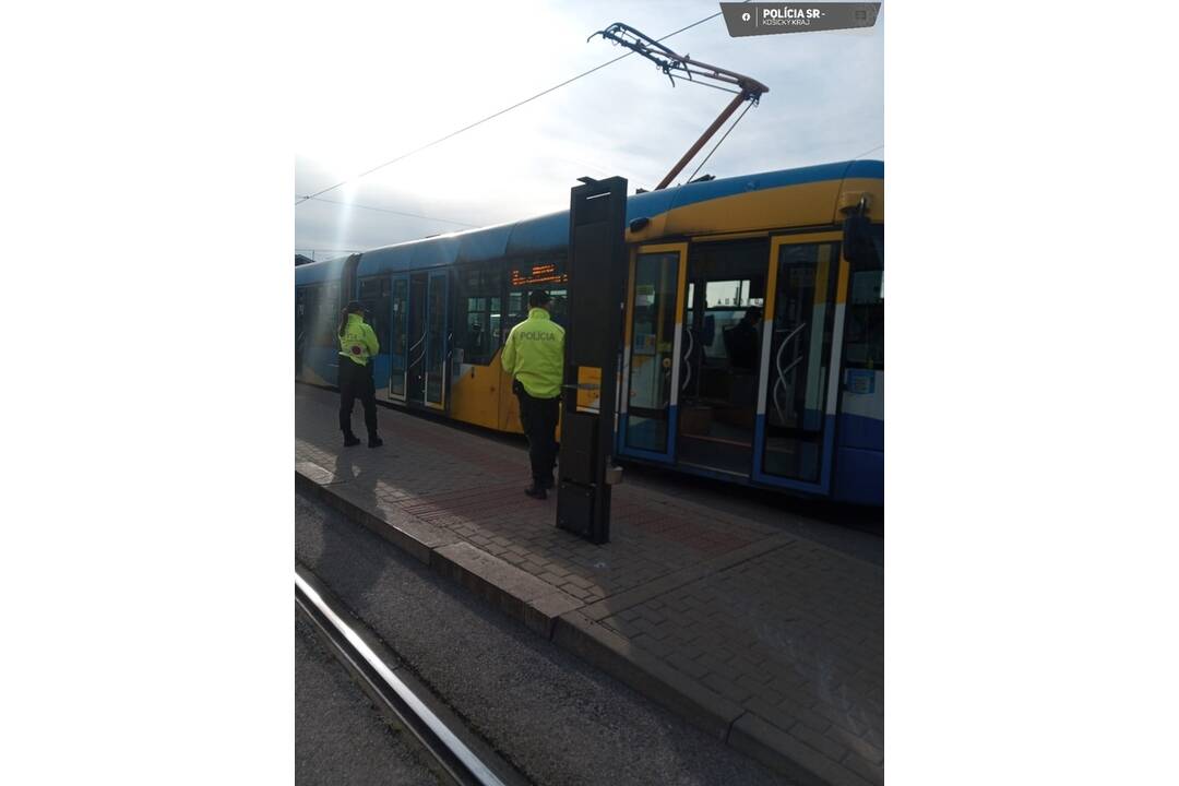 FOTO: Prvomájové policajné kontroly v Košickom kraji, foto 10