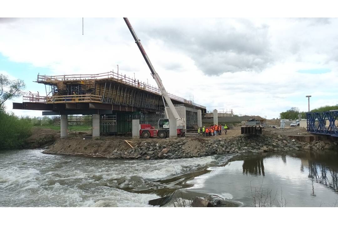 FOTO: Na košickom obchvate pribúdajú mosty a protihlukové steny, foto 8