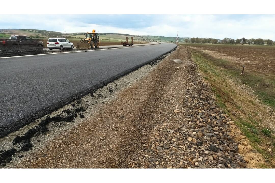 FOTO: Na košickom obchvate pribúdajú mosty a protihlukové steny, foto 10