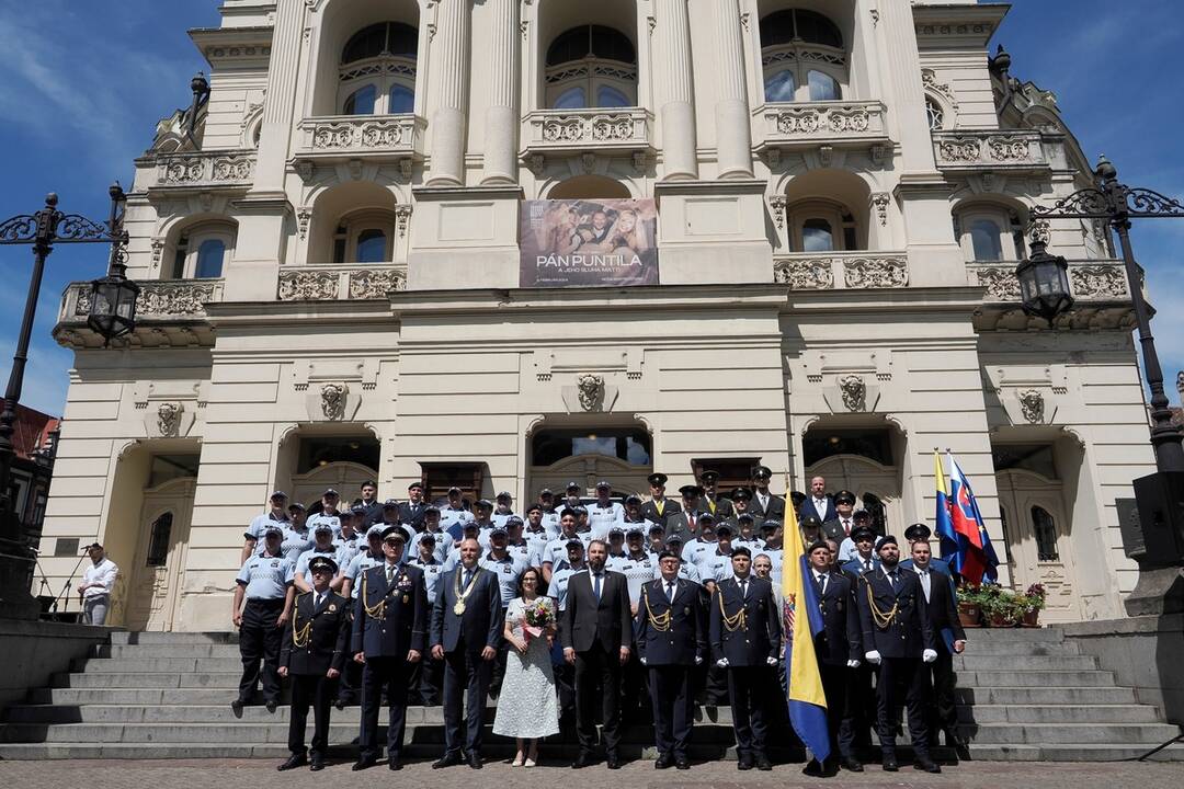 FOTO: Košice ocenili mestských policajtov za ich službu, foto 1