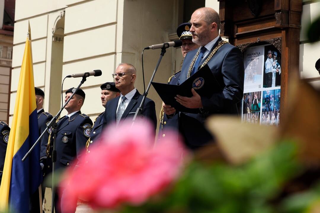 FOTO: Košice ocenili mestských policajtov za ich službu, foto 24