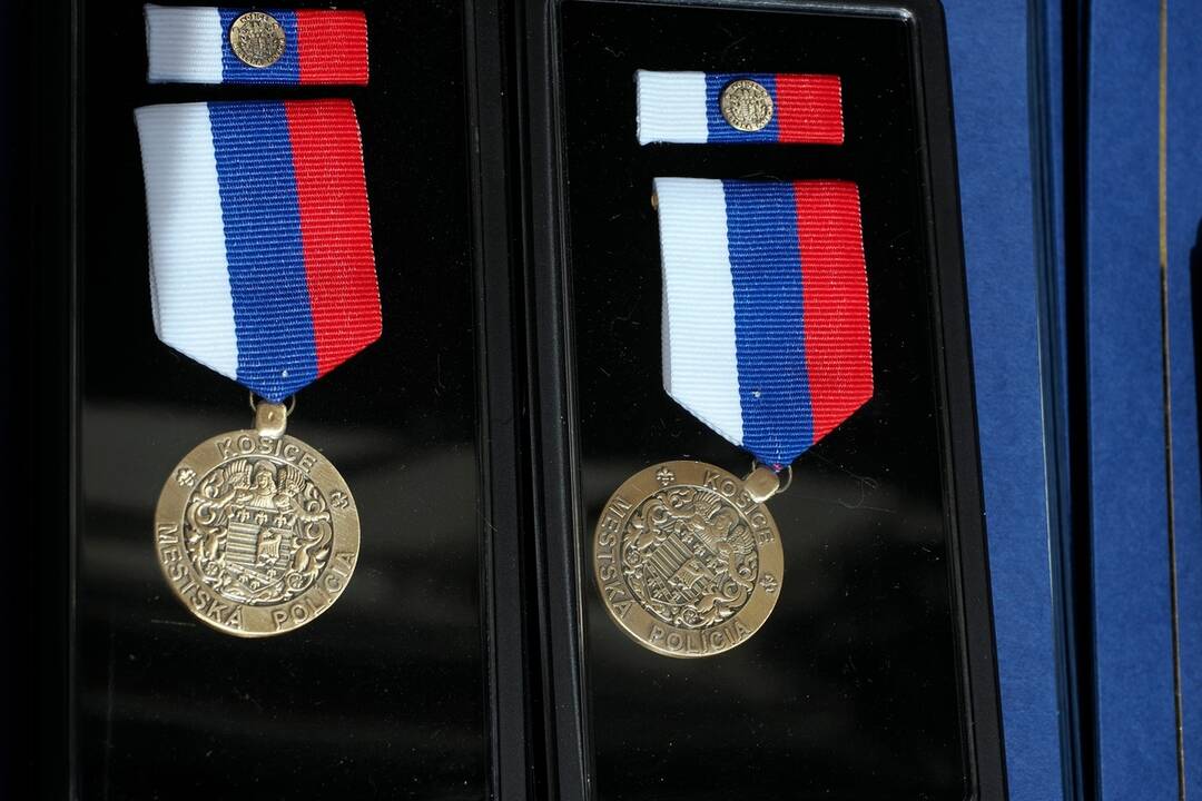 FOTO: Košice ocenili mestských policajtov za ich službu, foto 34