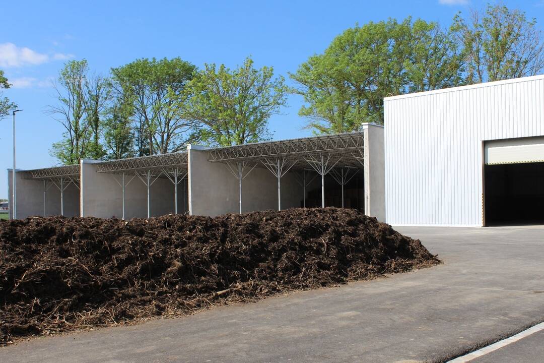 FOTO: V Trebišove otvorili novú kompostáreň, foto 10