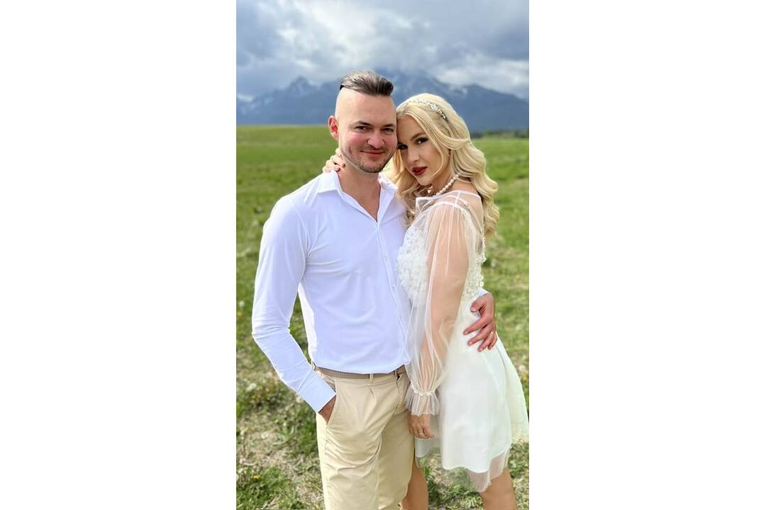 FOTO: Košičan Braňo Mojsej má dôvod na radosť. Oženil syna, foto 3