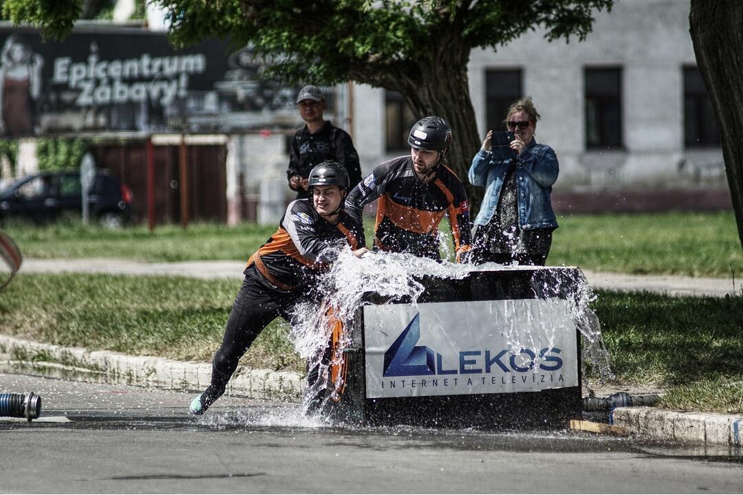 FOTO: Horúci súboj hasičov o Zemplínsky pohár. Pozrite sa na tie výkony, foto 8