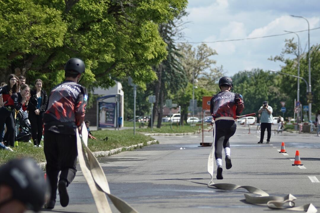 FOTO: Horúci súboj hasičov o Zemplínsky pohár. Pozrite sa na tie výkony, foto 40