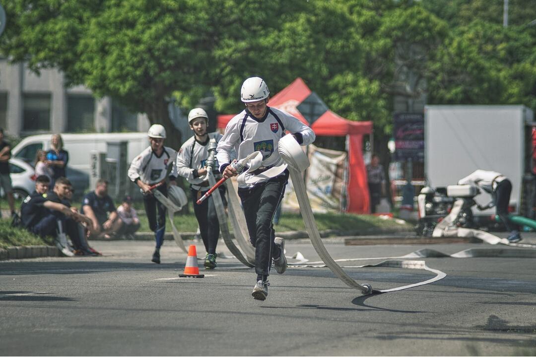 FOTO: Horúci súboj hasičov o Zemplínsky pohár. Pozrite sa na tie výkony, foto 41