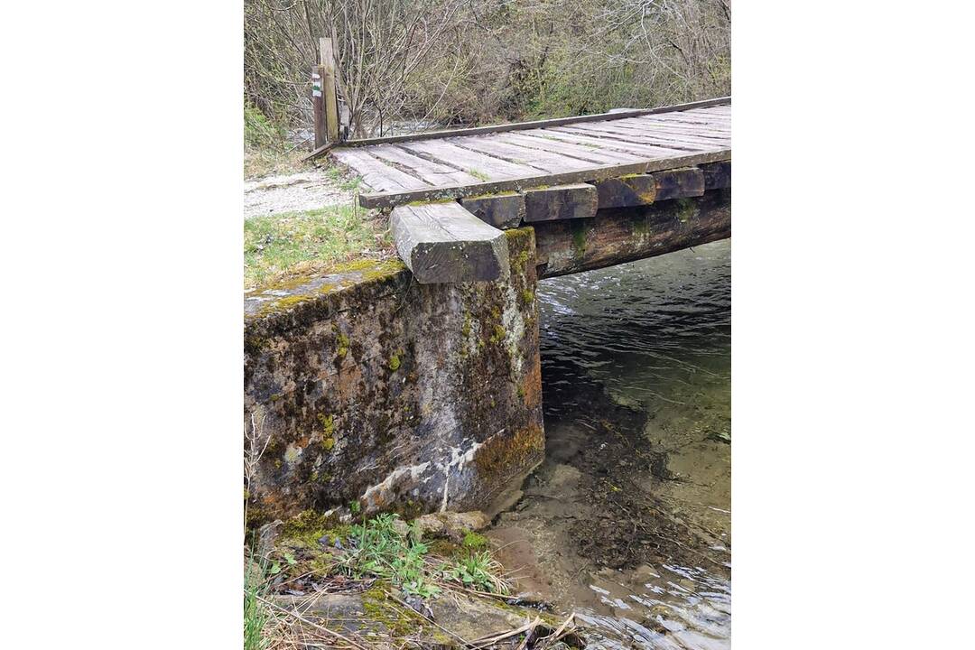 FOTO: Pracovníci Slovenského raja svojpomocne opravujú mosty, foto 9