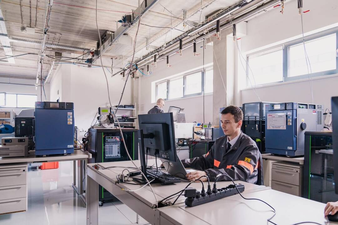 FOTO: Minebea otvorila nové vývojové centrum, foto 5