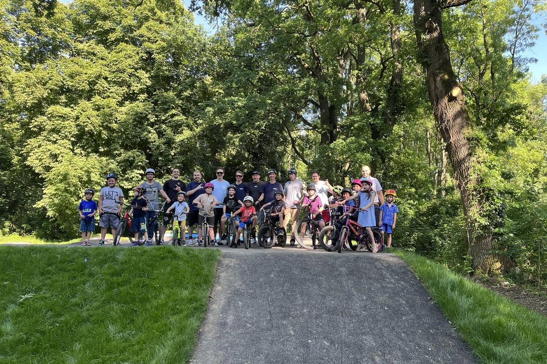 FOTO: Otvorenie novej pumptrackovej dráhy v Parchovanoch, foto 4