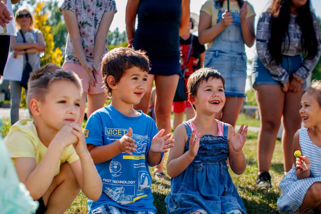 FOTO: Deti žijúce v núdzi v Oáze v Bernátovciach oslávili Medzinárodný deň detí, foto 4