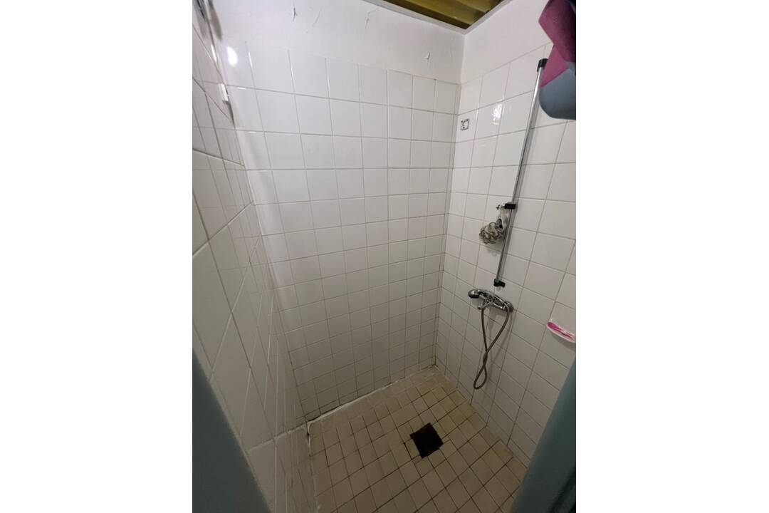 FOTO: Novorodencov liečia v žalostných podmienkach. Košická neonatológia potrebuje nutnú renováciu, foto 9