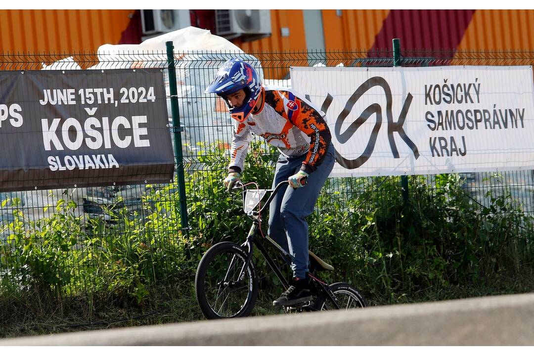 FOTO: Košičania majú nový pumptrack. Otestovali ho profesionálni jazdci, foto 2