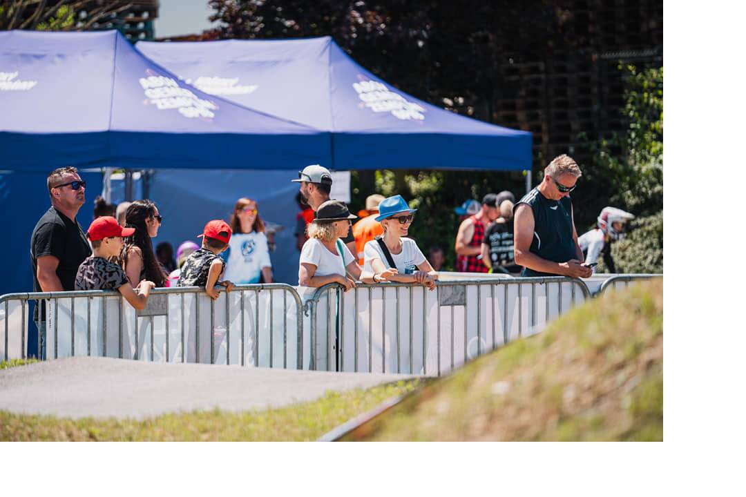 FOTO: Košičania majú nový pumptrack. Otestovali ho profesionálni jazdci, foto 9