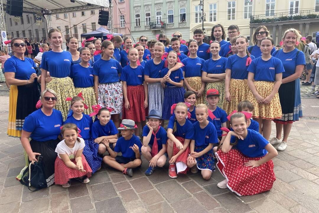 FOTO: Tancovanie karičky na Hlavnej ulici v Košiciach, foto 11