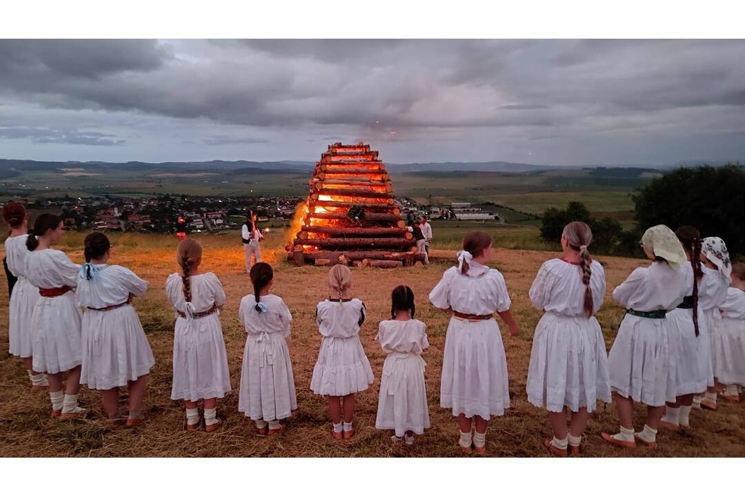 FOTO: Na Spiši a Zemplíne rozhoreli jánske ohne. Ako vyzerali tento rok?, foto 1