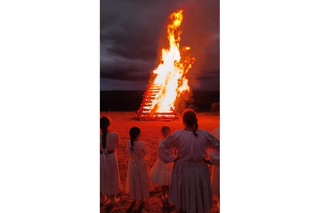 FOTO: Na Spiši a Zemplíne rozhoreli jánske ohne. Ako vyzerali tento rok?, foto 4