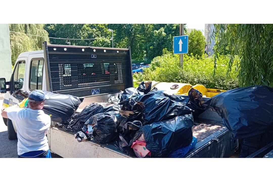 FOTO: Košická mestská časť vyprodukuje denne až 75 vriec odpadu. Obyvatelia, to chce zmenu!, foto 11